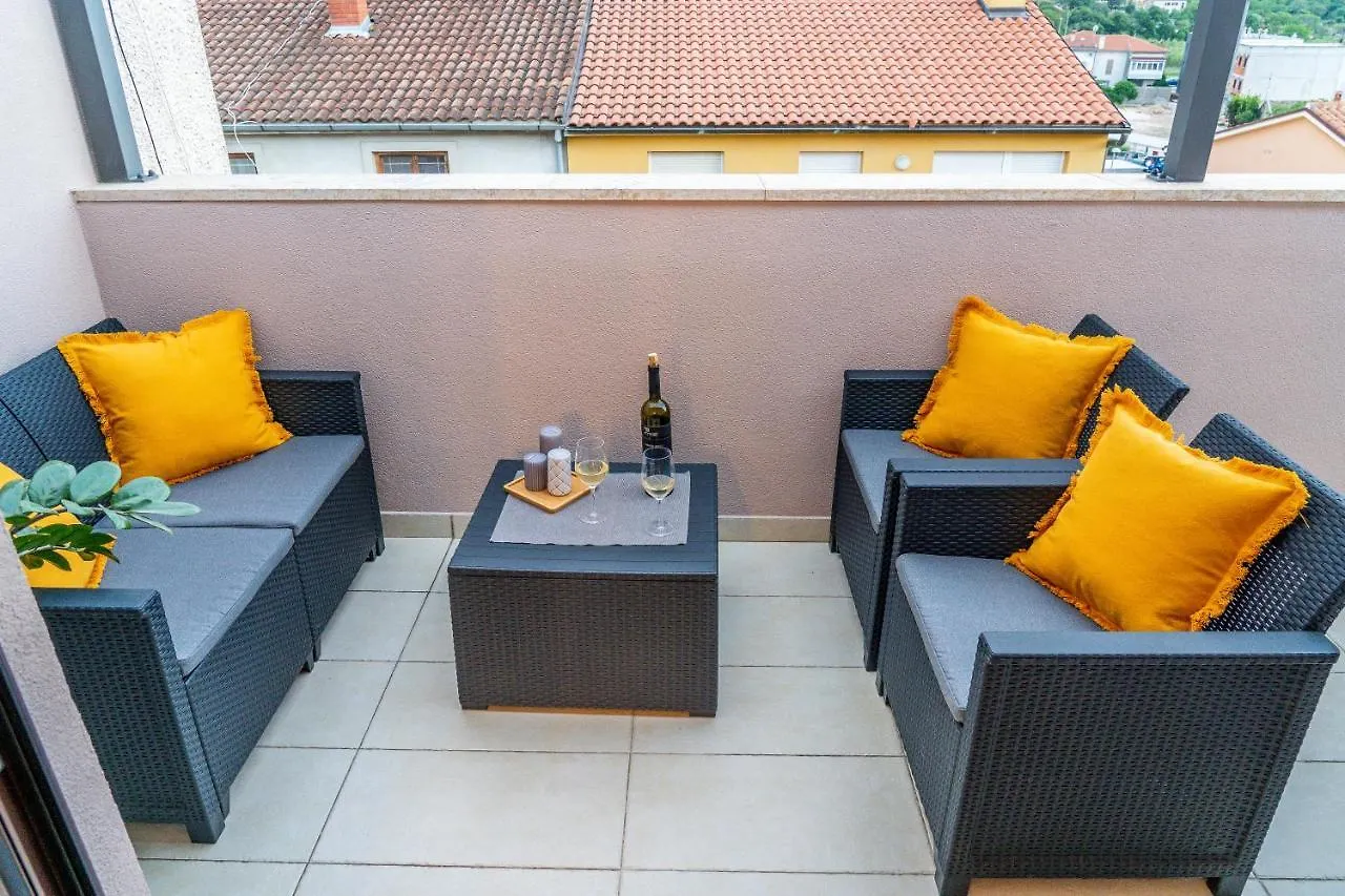 Apartment Vita Pula 0*,  Chorvatsko
